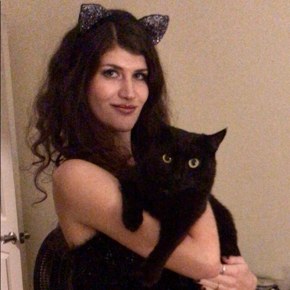 Meet your Posher, Olivia